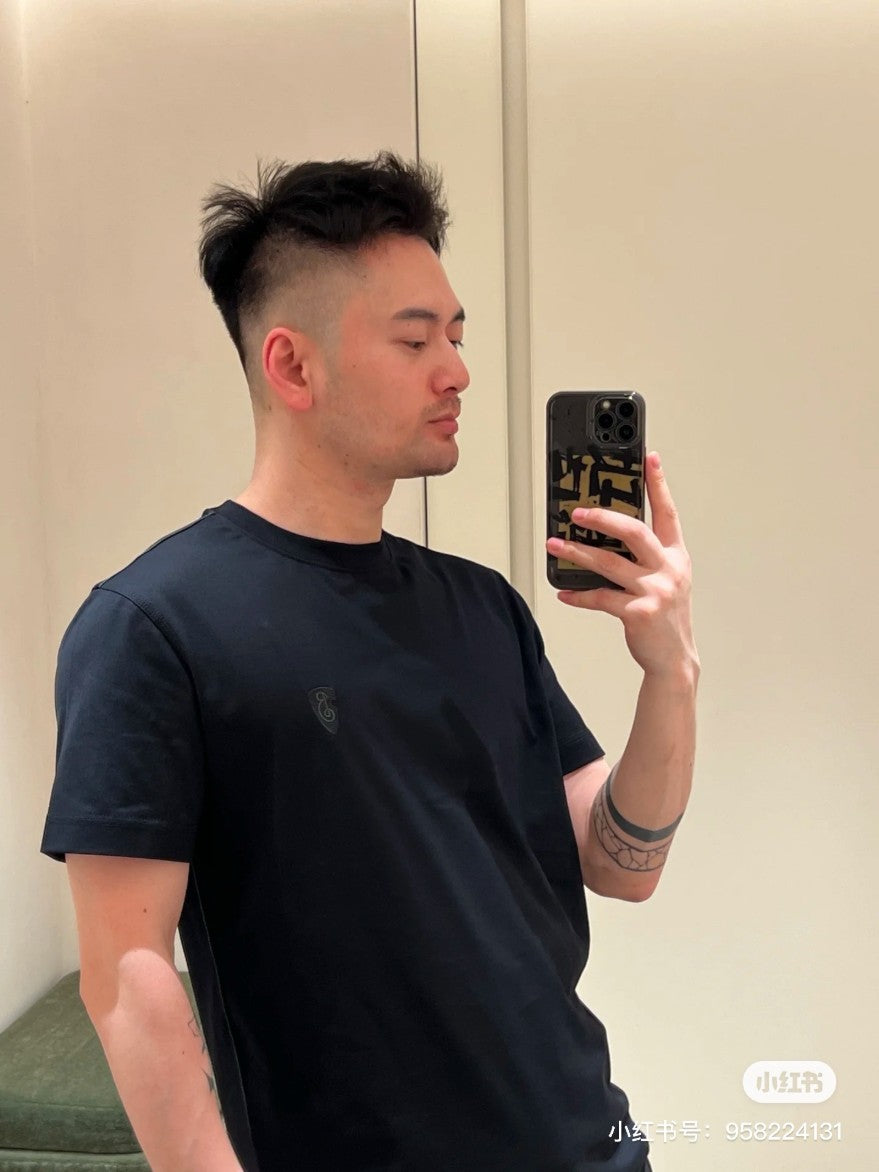 버버리 자수 로고 사이드 스티치 반팔티