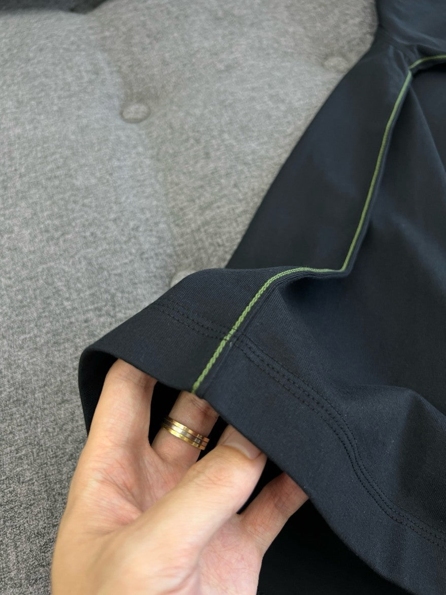 버버리 자수 로고 사이드 스티치 반팔티