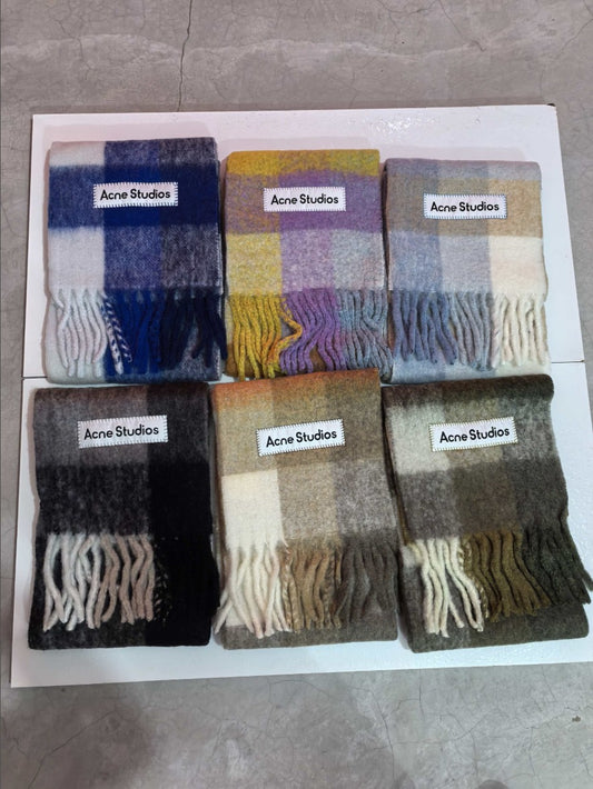 아크네스튜디오 체크 머플러 CA0084